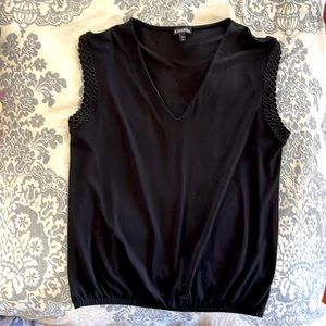 Black express shirt with detailing